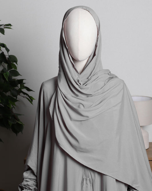 رمادي 🩶